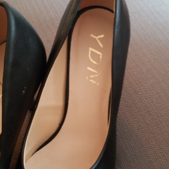 Heels - Picture 4 of 4